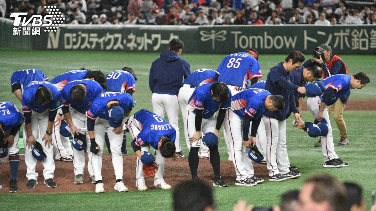 中華隊奪勝後一舉動，讓日網直呼感動。（圖／胡瑞麒攝）