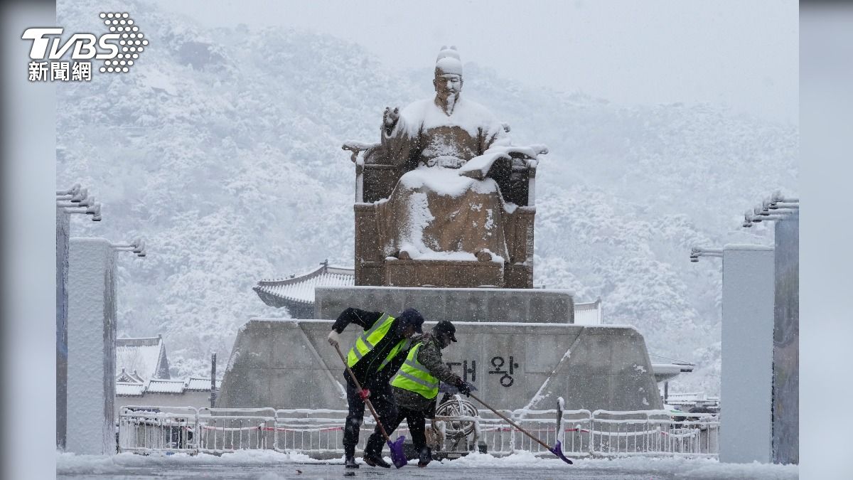 首爾降下大雪。（圖／達志影像美聯社）