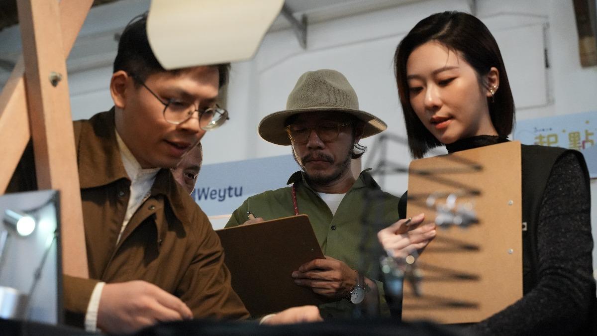 張景嵐（右）擔任評審。（圖／過手職人提供）