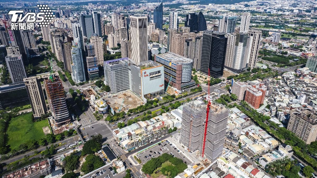 今年七都預售屋解約數量以高雄91件最多，台中也高達77件。（示意圖／shutterstock達志影像）
