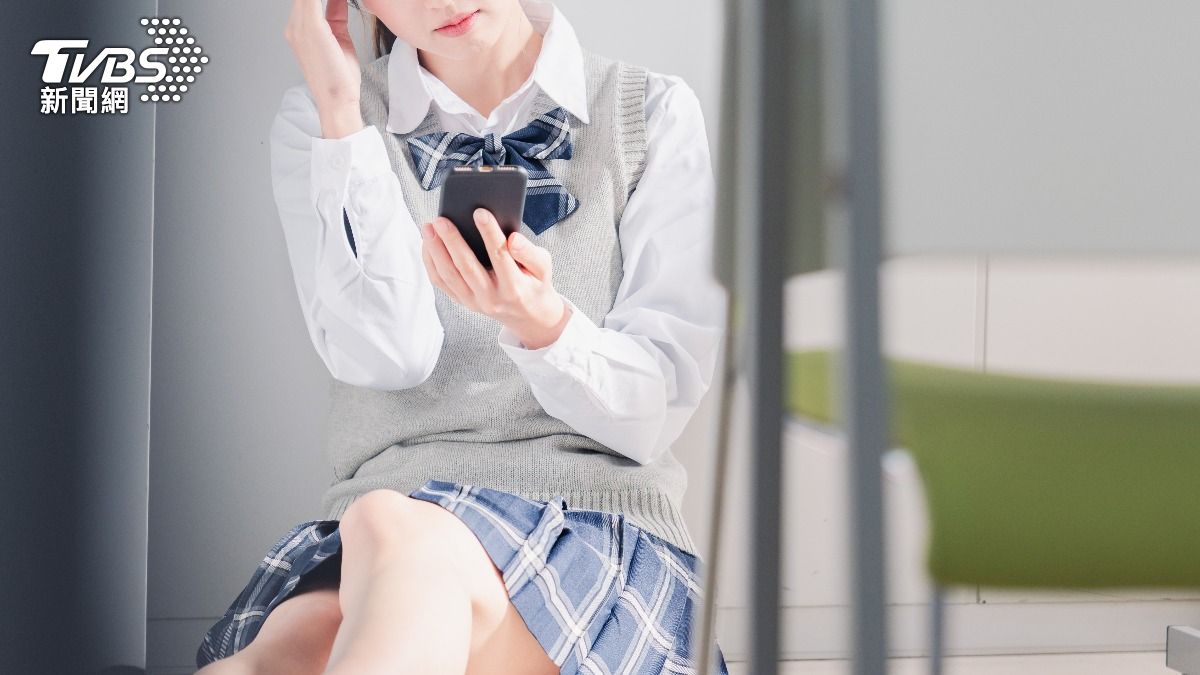 北部一名高中狼師與國中部女學生發展不倫戀。（示意圖／Shutterstock達志影像）