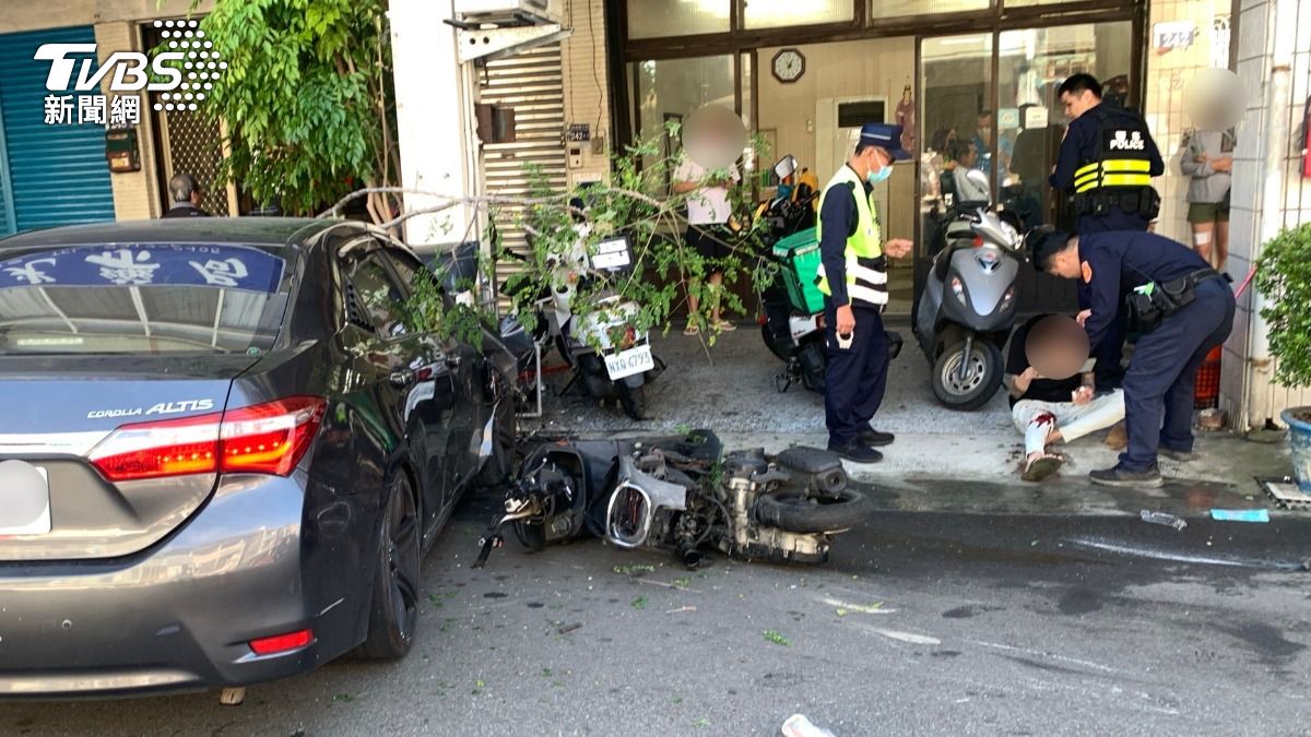 台中市東區今（12）日上午發生一起酒駕死亡車禍。（圖／TVBS）