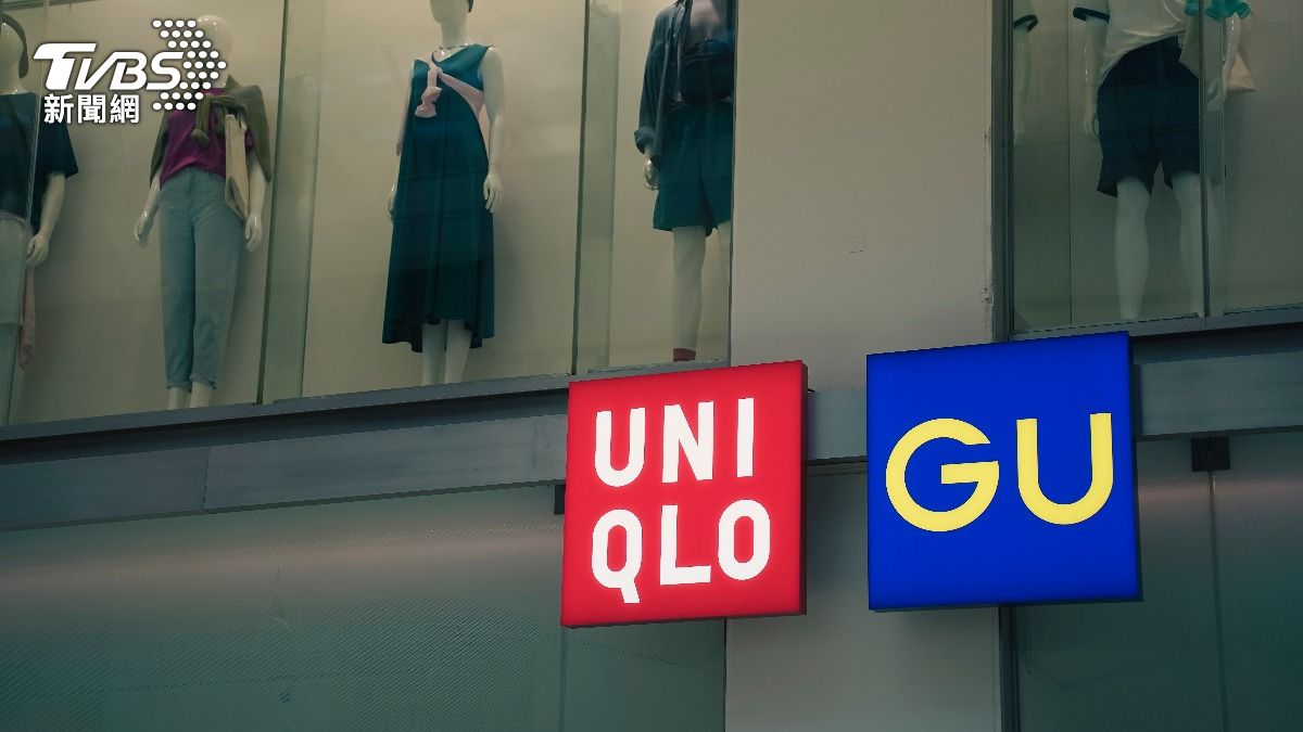 UNIQLO、GU年後換季出清，羽絨外套、發熱衣跳水降價。（示意圖／Shutterstock達志影像）