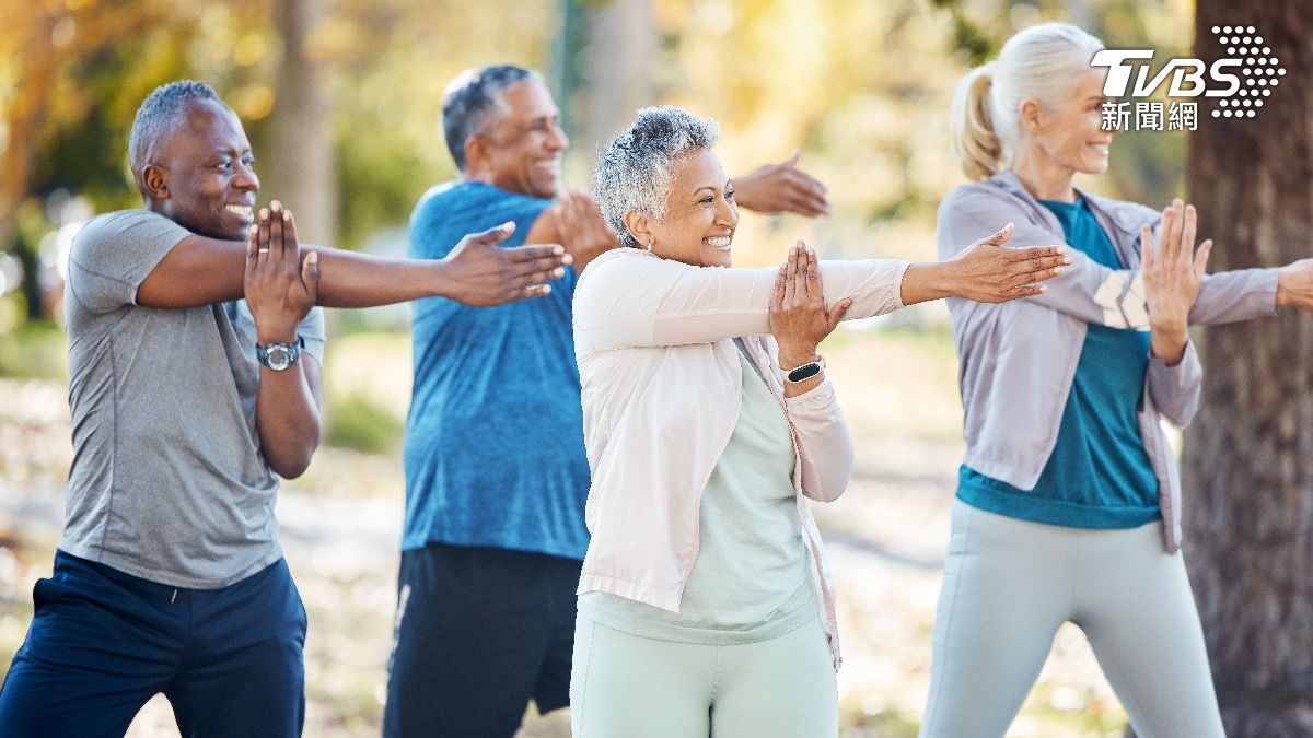 3星座「人老心不老」!雙子善於經營關係 他總活在當下