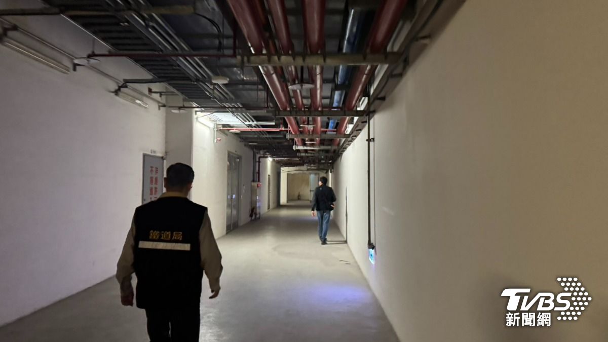 《TVBS新聞網》直擊高雄車站「秘境空間」開箱。（圖／林雅婷攝）