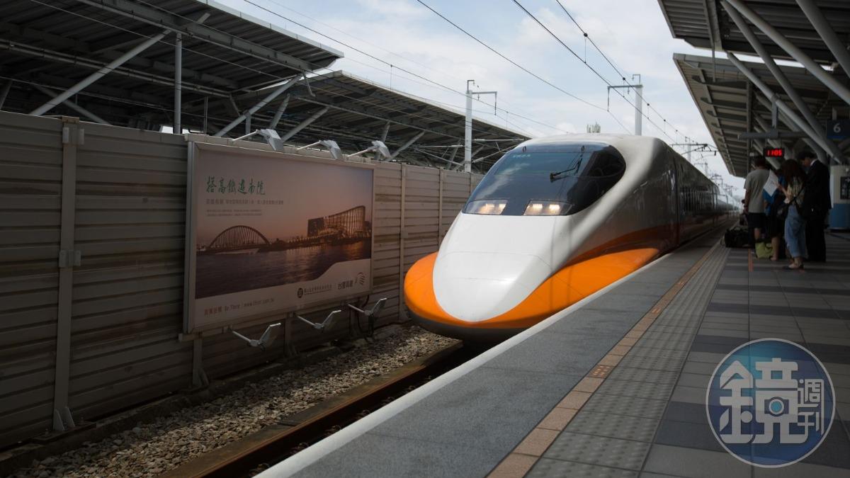 高鐵因應春節返鄉人潮特別加開的368班列車，今天凌晨開放民眾購票，64萬張票僅1小時全數搶空。（圖／鏡週刊）