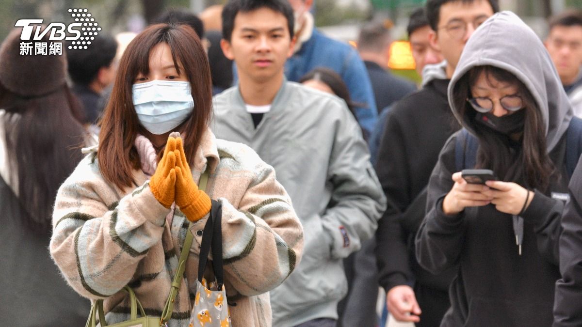 Cooler weather hits northern Taiwan (TVBS News) Cooler weather to hit northern Taiwan on Tuesday