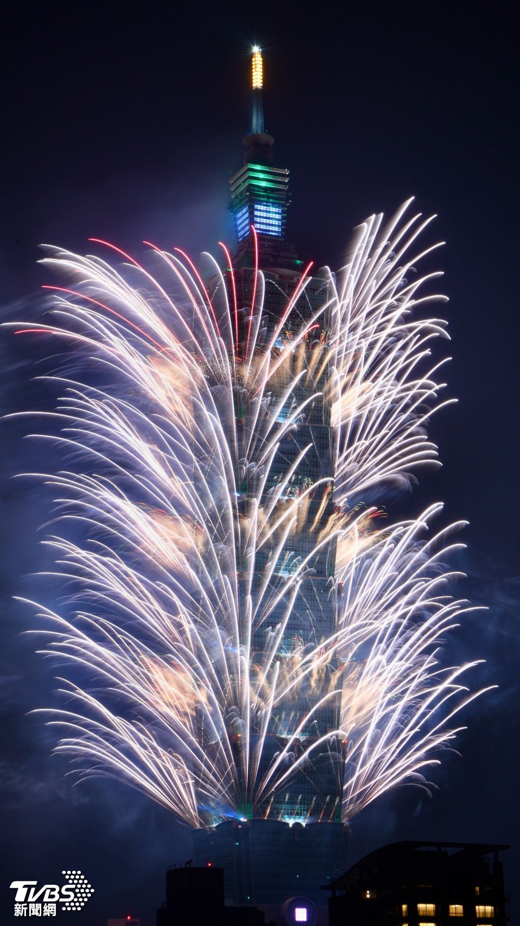 迎2025台北跨年煙火。（圖／胡瑞麒攝）