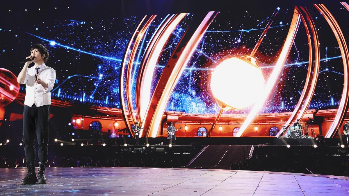 五月天接下來將舉辦「一路向東」公益演唱會。（圖／相信音樂提供）