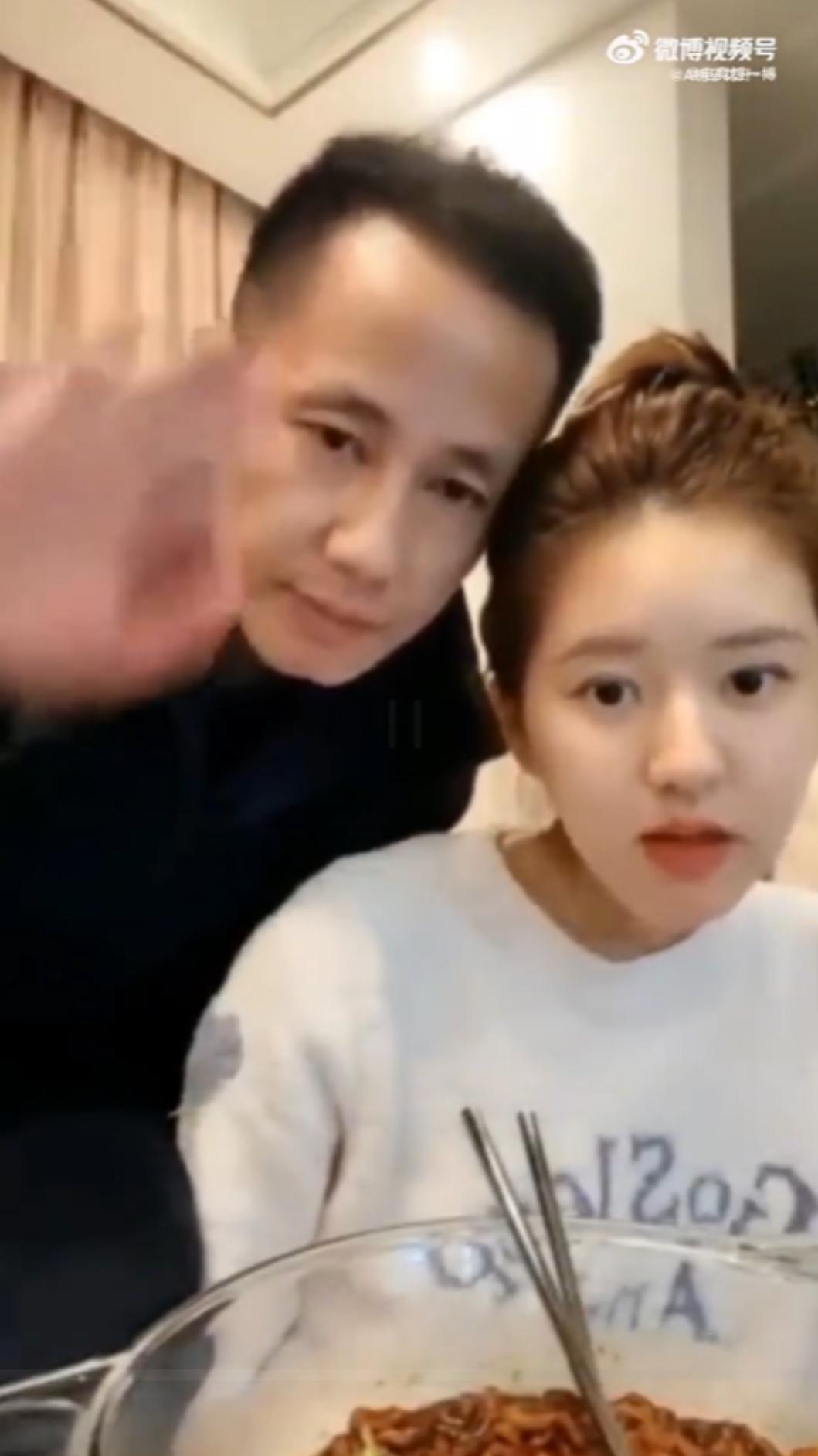 趙露思否認靠爸爸關係上位。(圖/翻攝自趙露思微博)