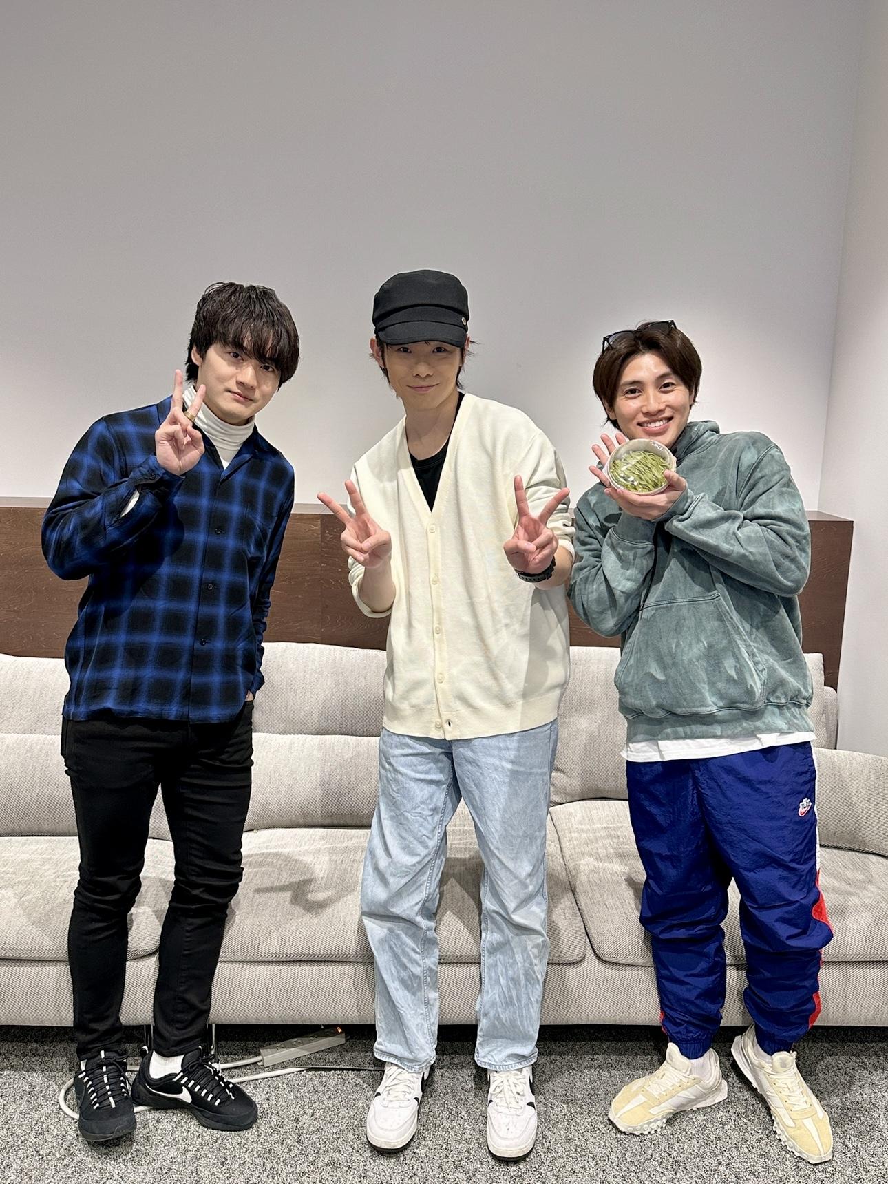 由冨岡健翔、野澤祐樹、松本幸大(左起)組成的「あくたれ」(ACTaLE)。(圖/STARTO娛樂提供)