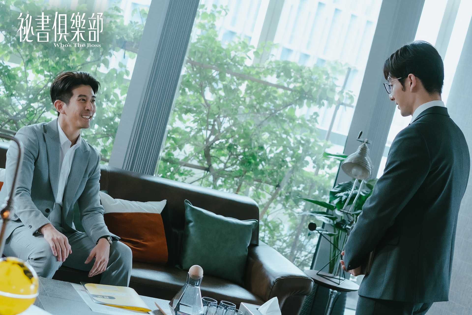 修杰楷劇中黑化，竟在帳目動手腳。（圖／TVBS）