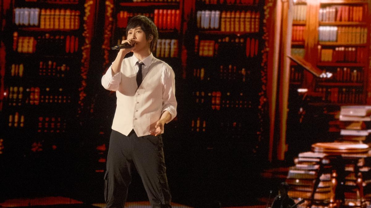 阿信要歌迷去怪獸的IG留言打氣。（圖／相信音樂提供）