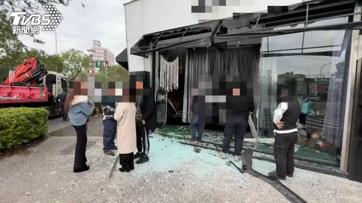 現場滿目瘡痍。（圖／TVBS）