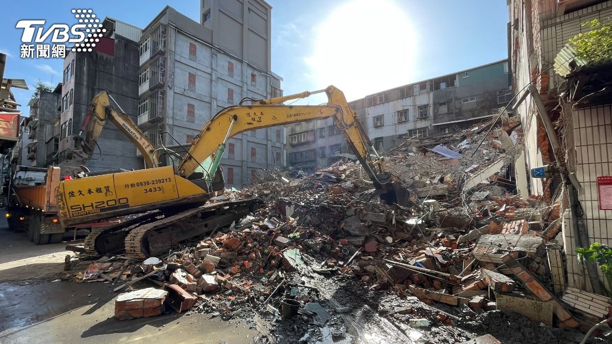 三重倒塌民宅現場已經拆除完畢。（圖/潘建樺攝）