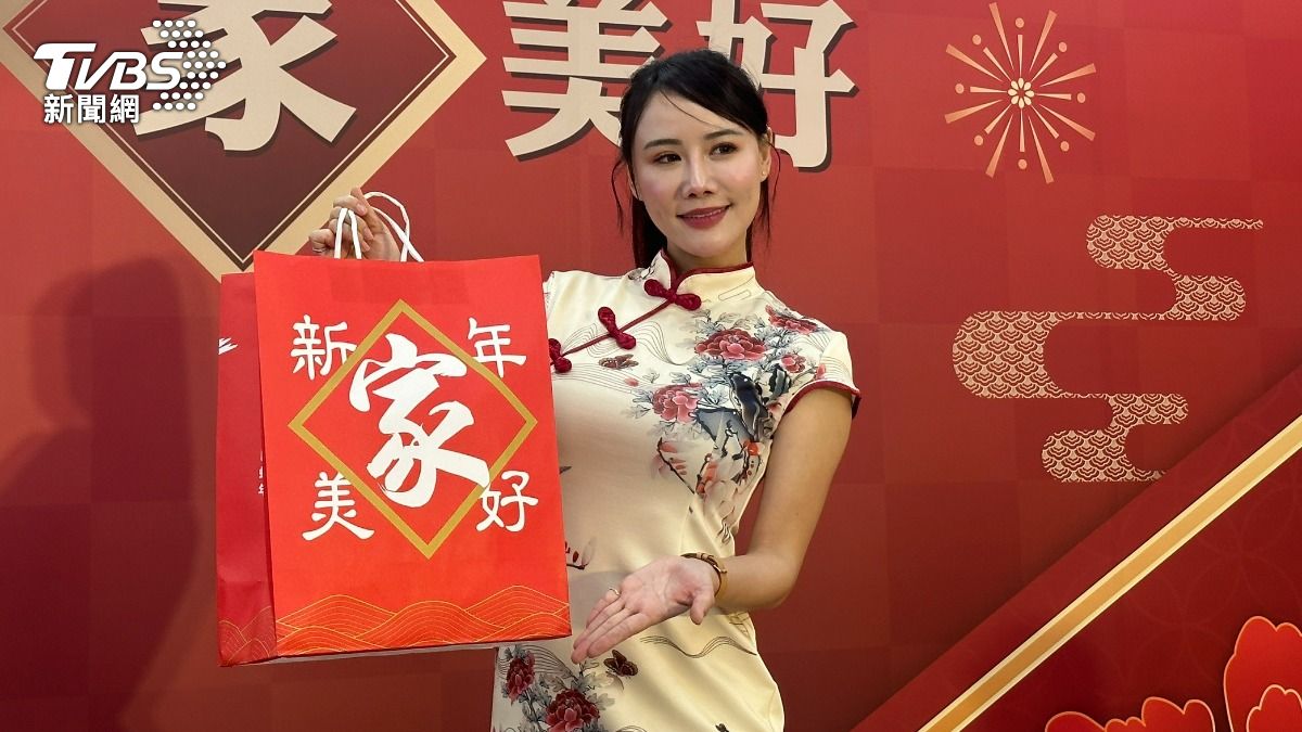 家樂福開賣福袋。（圖／許稚佳攝）