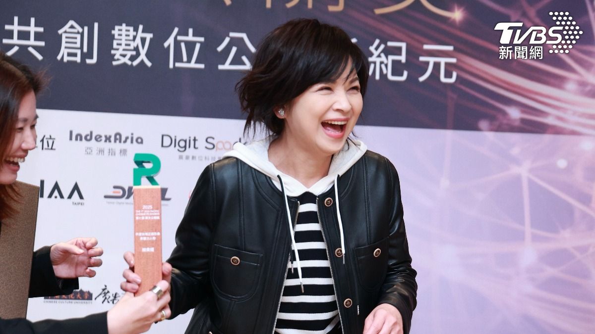 楊貴媚回應大愛台爭議。（圖／黃城碩攝）