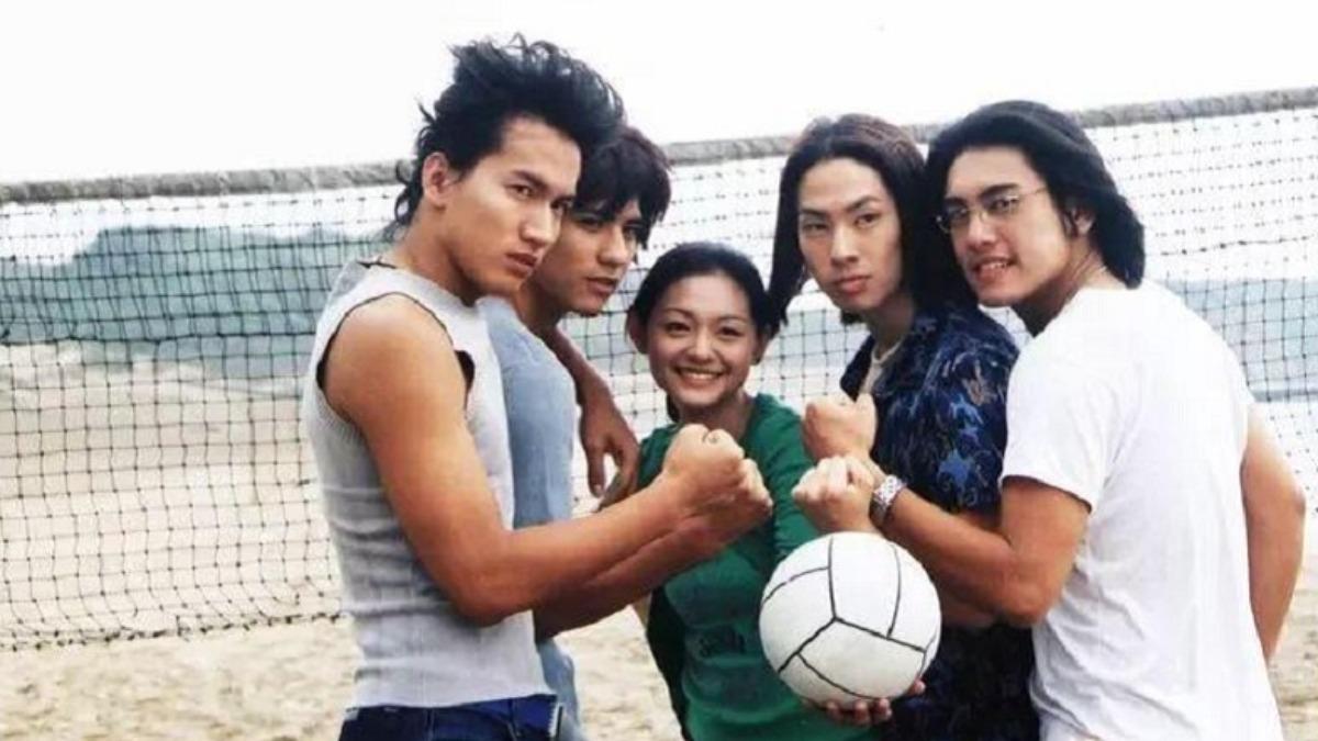 F4在2001年憑台版《流星花園》走紅亞洲。（圖／翻攝自微博）