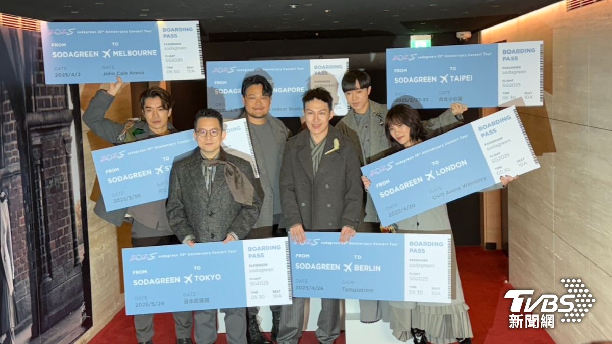 吳青峰（後排右）有送子哥封號，連團員馨儀都見證過他的威力。（圖／陳薈涵攝）