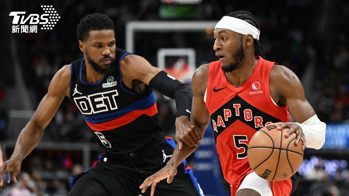 奎克利（右）攻下暴龍隊高25分。（圖／達志影像路透社）