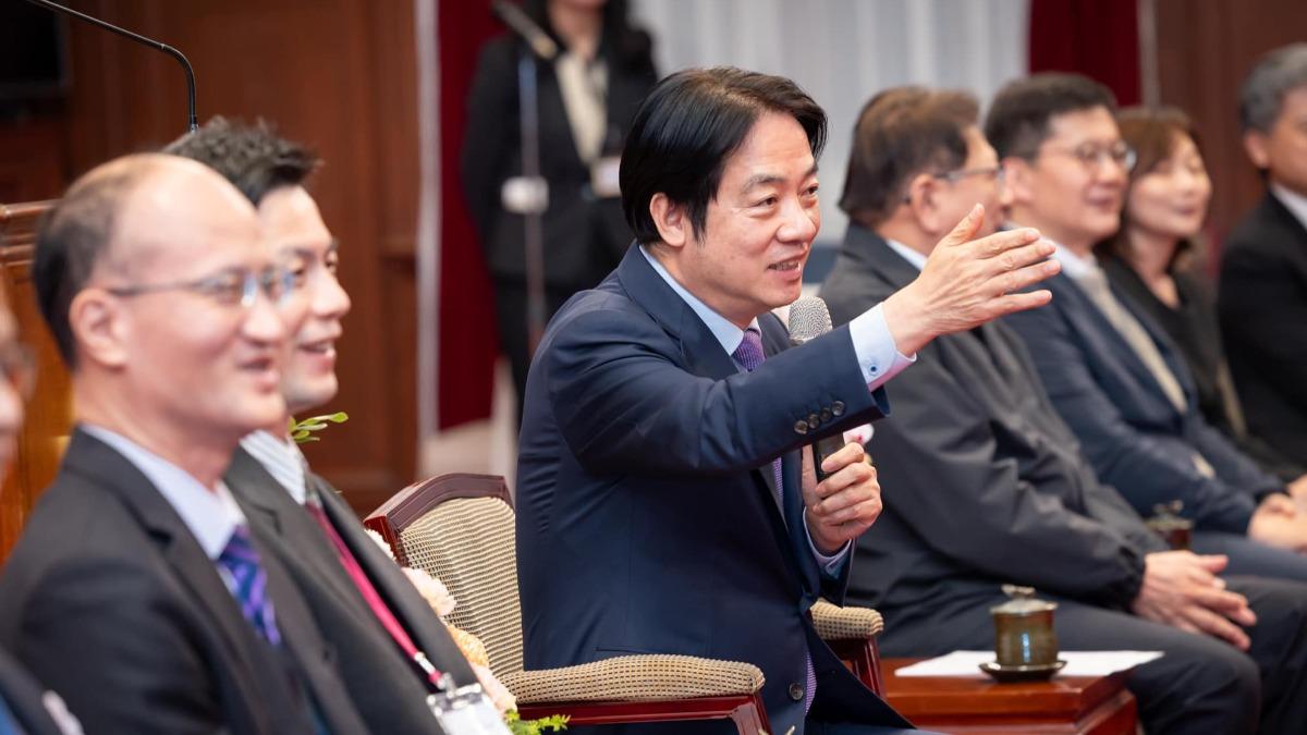 郭正亮斷言賴清德2028「躲不過藍白合」。（圖／翻攝自@賴清德　臉書）
