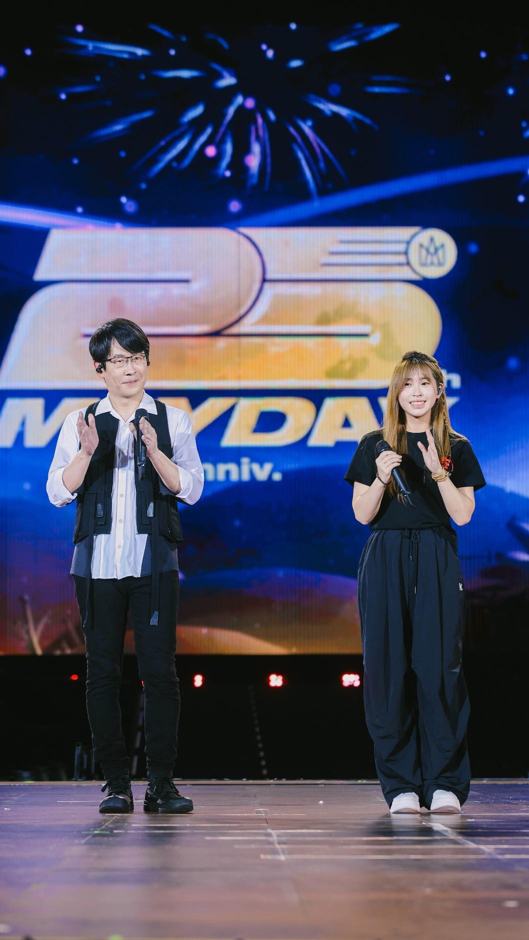 冠佑女兒現身新加坡。（圖／相信音樂提供）