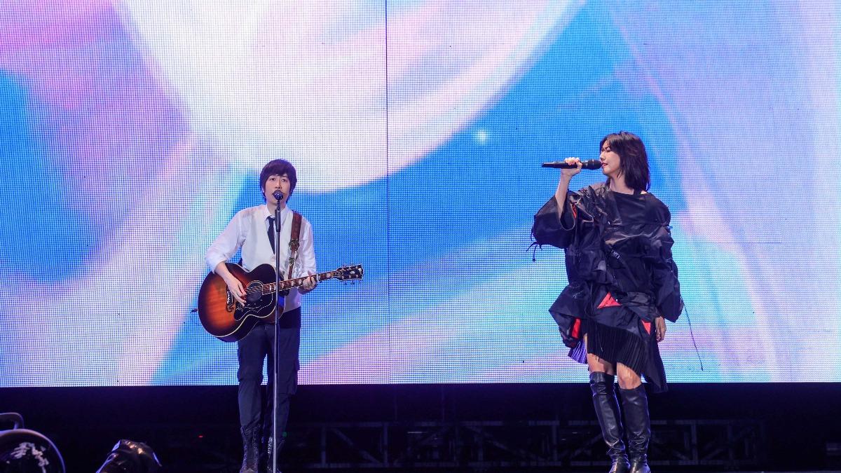 五月天跟孫燕姿合唱。（圖／相信音樂提供）