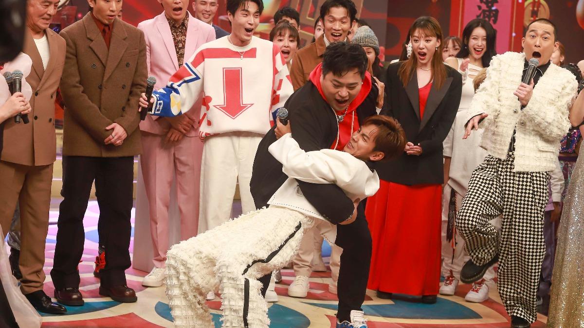 阿翔一時反應不過來。（圖／民視提供）