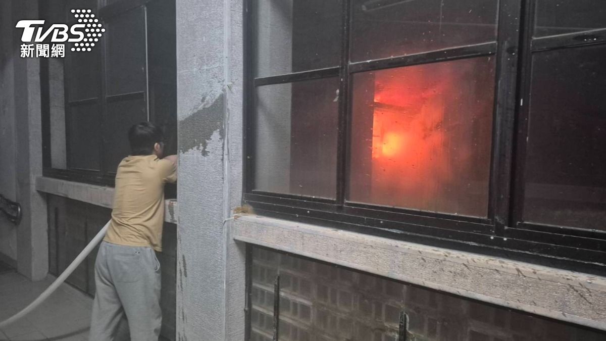 華梵大學美術教室發生火警。（圖／TVBS）