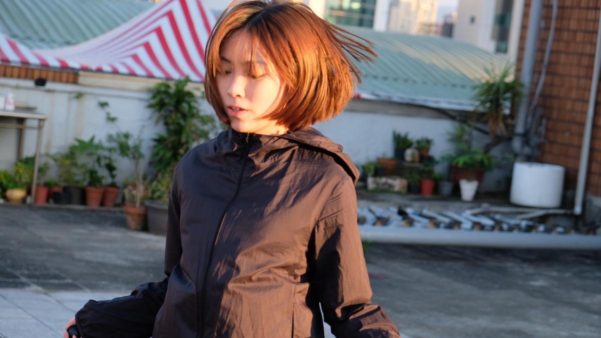 陳佩賢每天跳繩3000下，起初讓她腿軟且苦不堪言。（圖／福茂唱片提供）