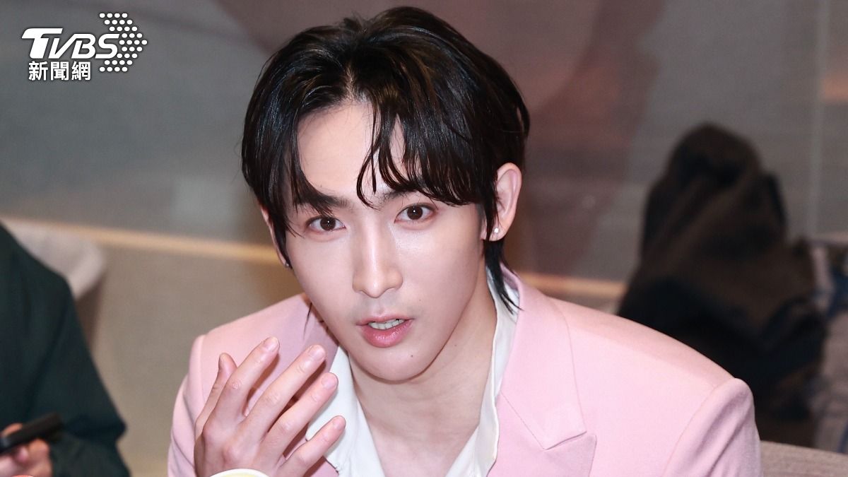 27歲男星黃宏軒因演出BL劇《關於未知的我們》、電影《我想和你在一起》走紅。（圖／黃城碩攝）