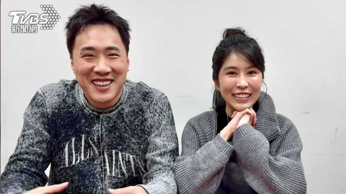 余祥銓（左）和柔柔錄影前接受訪問。（圖／林彥君攝）