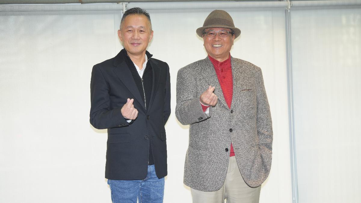 緯創董事長林憲銘（右）與緯創執行長林建勳（左）出席尾牙。（圖／記者華子琛攝）