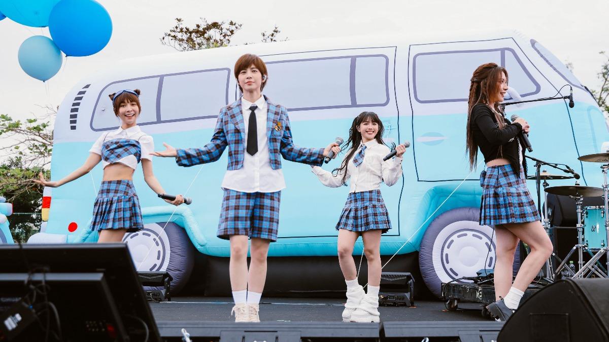 怪物星人帶來勁歌熱舞，炒熱全場氣氛。（圖／相信音樂提供）