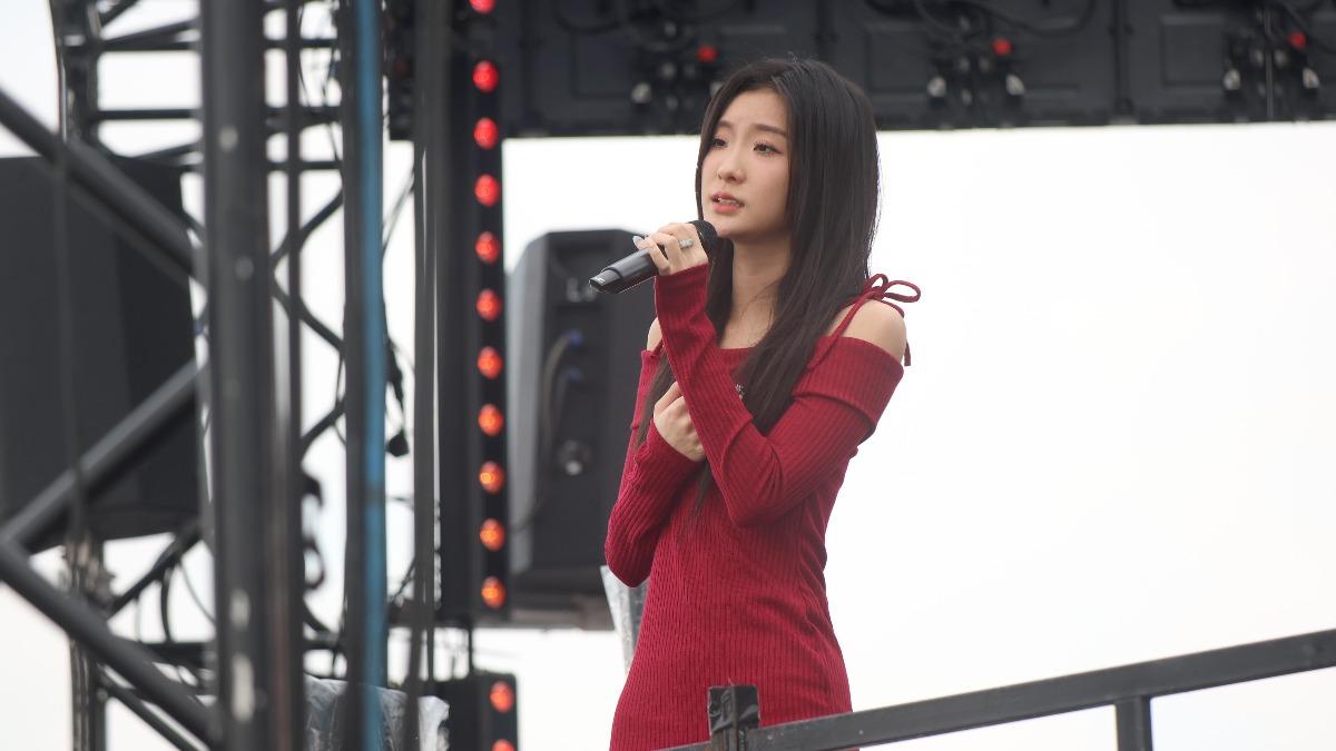 陳華今擔任表演嘉賓。（圖／緯來提供）