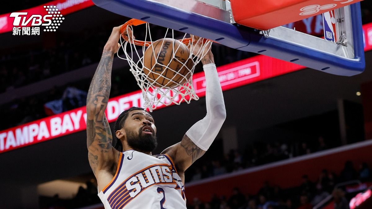 理查茲太陽首秀替補上陣表現亮眼。（圖／達志影像美聯社）