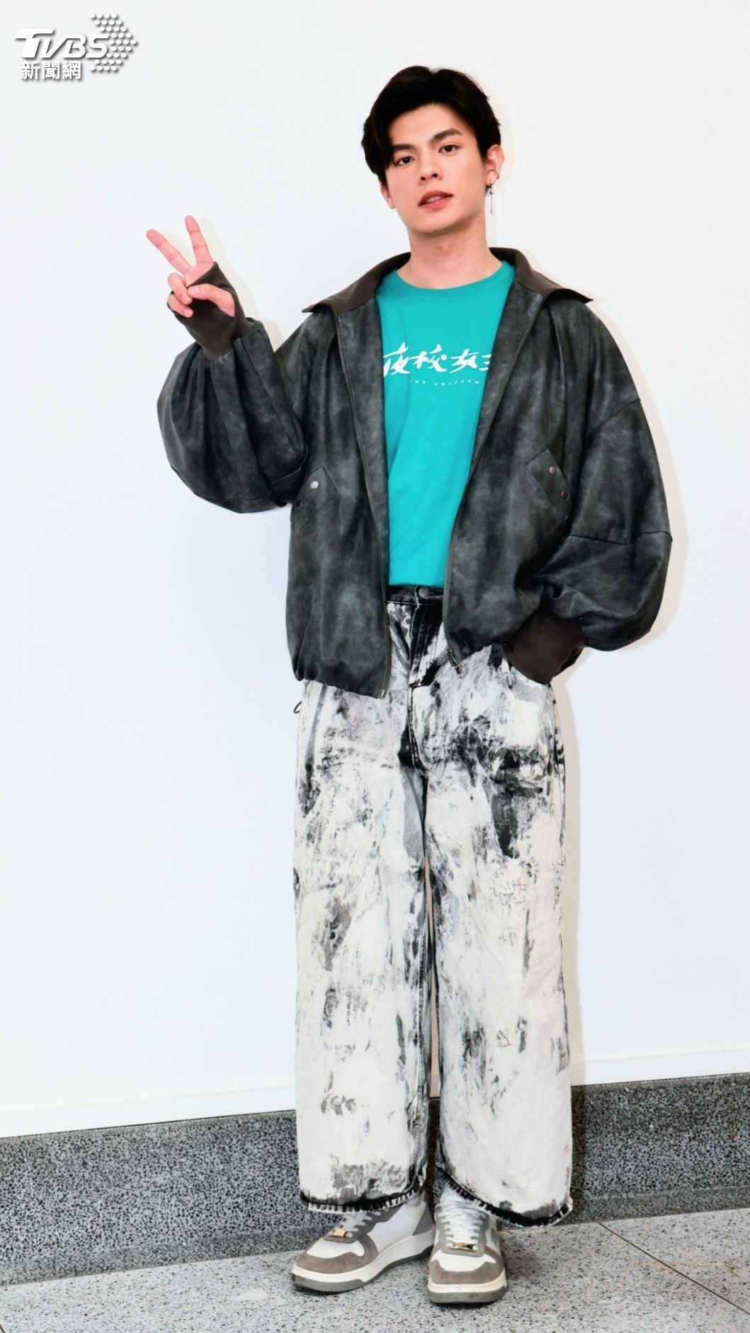 邱以太和家人今天一早就去找外公，但還沒找到。（圖／趙世平攝）