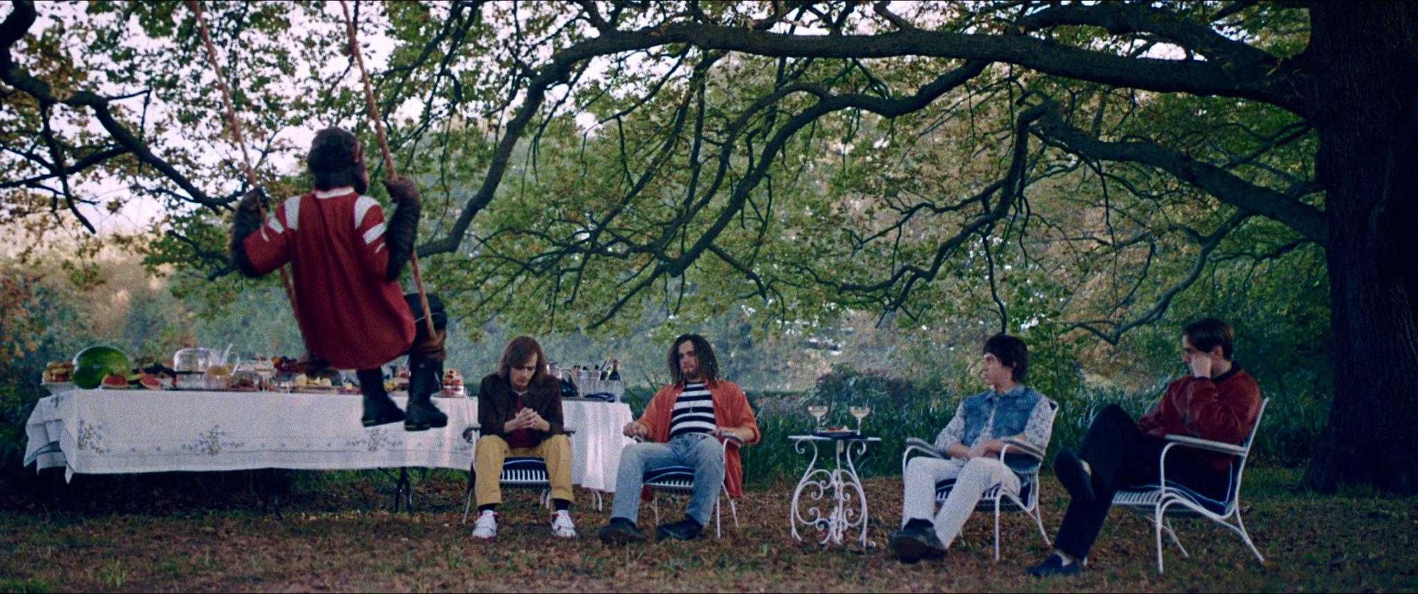 《更好的人》揭開羅比威廉斯單飛接招合唱團內幕。（圖／台北双喜電影提供）