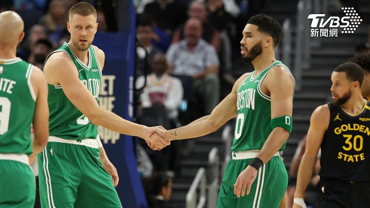 波爾辛吉斯、塔圖姆今日聯手攻下40分，是綠衫軍的2大奪勝功臣。（圖／達志影像美聯社）