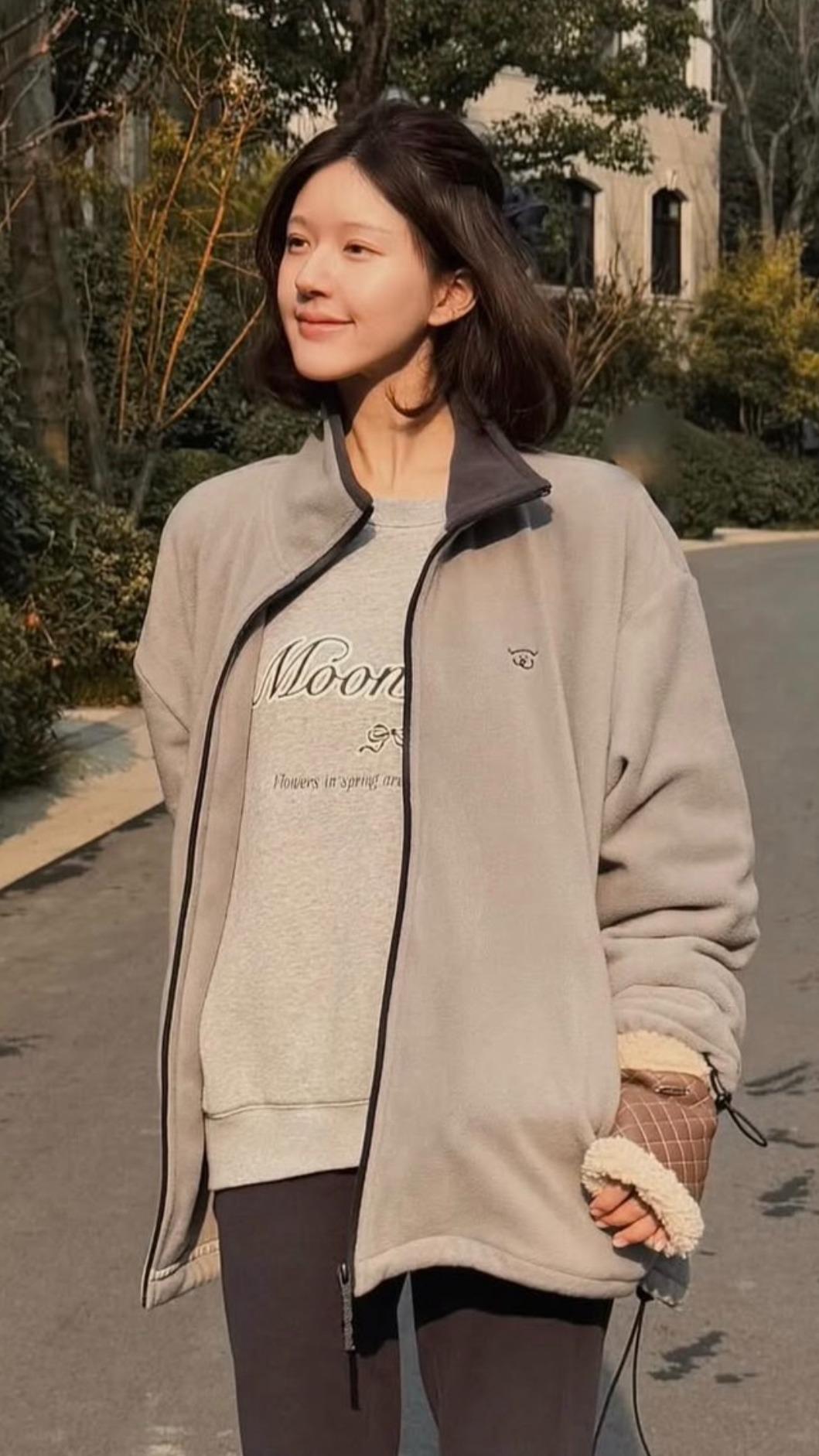 趙露思已不需靠輪椅輔助行動。（圖／翻攝自IG）