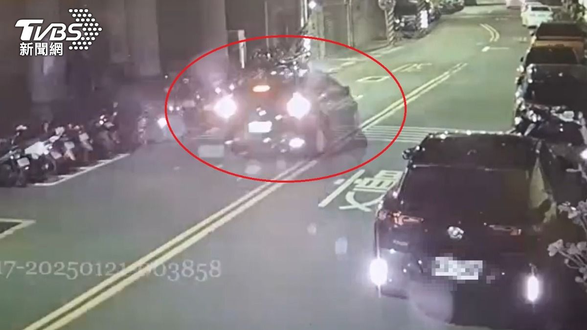 逃亡5年多的徐姓酒駕通緝犯駕車逃逸。（圖／TVBS）