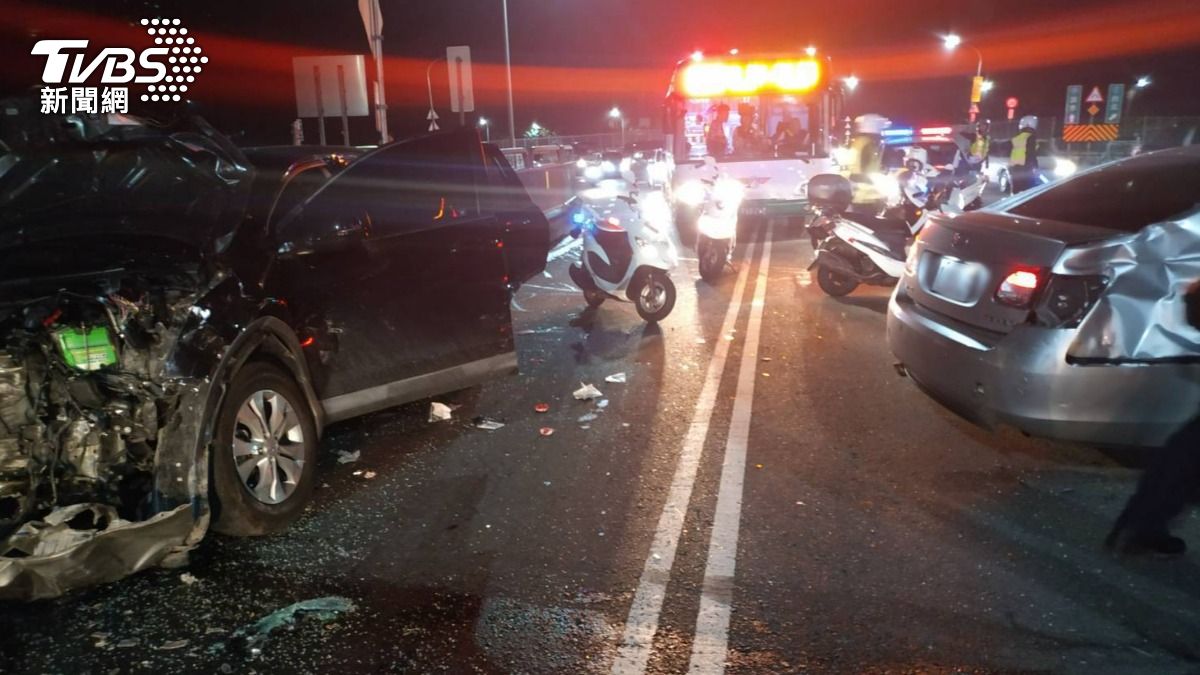 徐男在多年前曾酒駕逆向撞車，造成2名乘客重傷。（圖／TVBS）