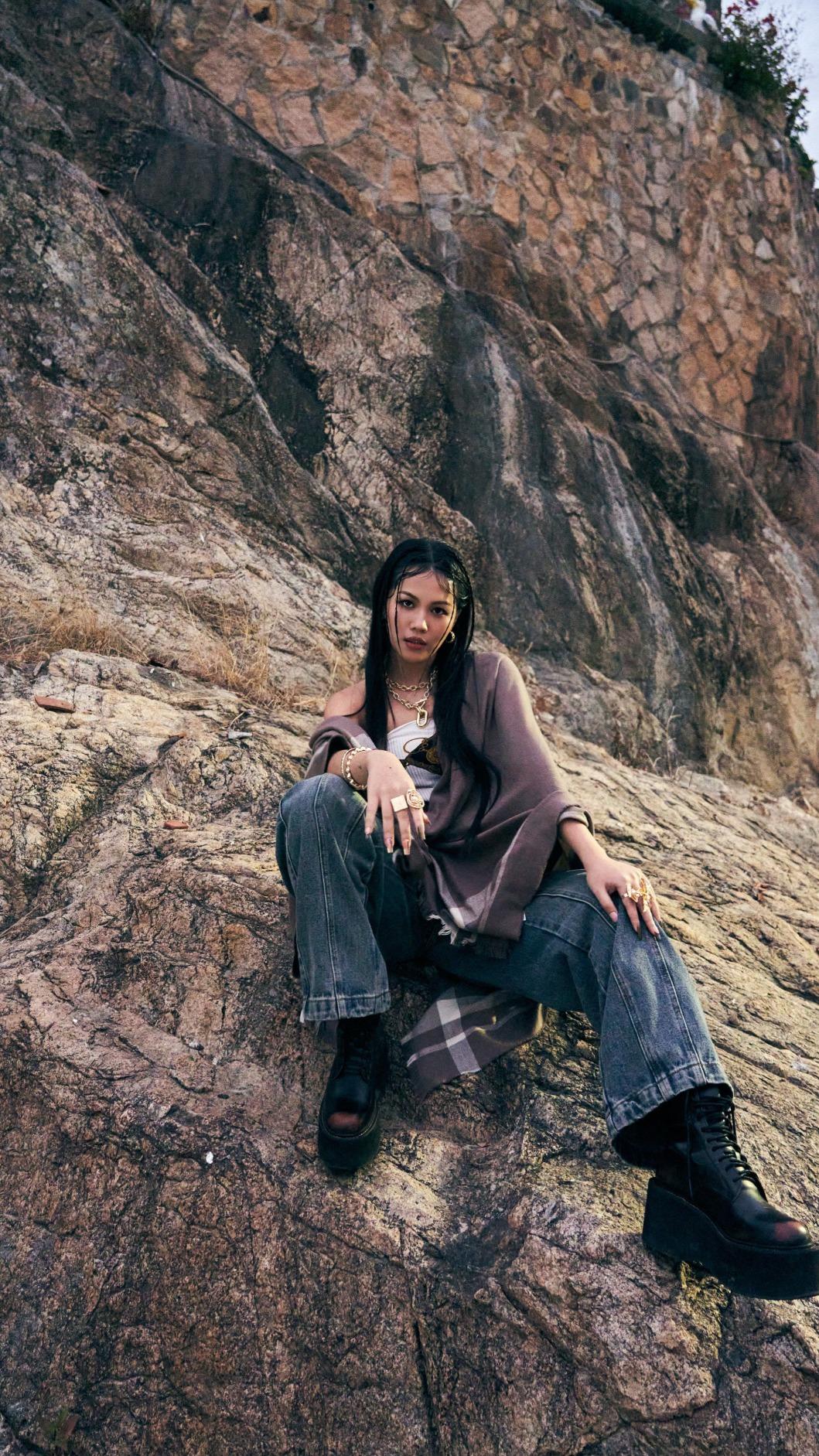 阿布絲。（圖／華納音樂提供）