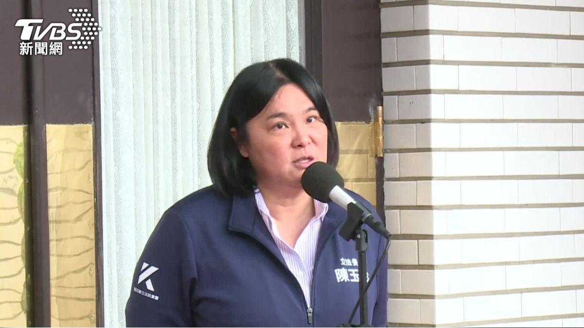 陳玉珍表示自己身為台大中文系畢業生，具備深厚文化素養，甚至能背誦《唐詩三百首》。（圖／TVBS資料畫面)