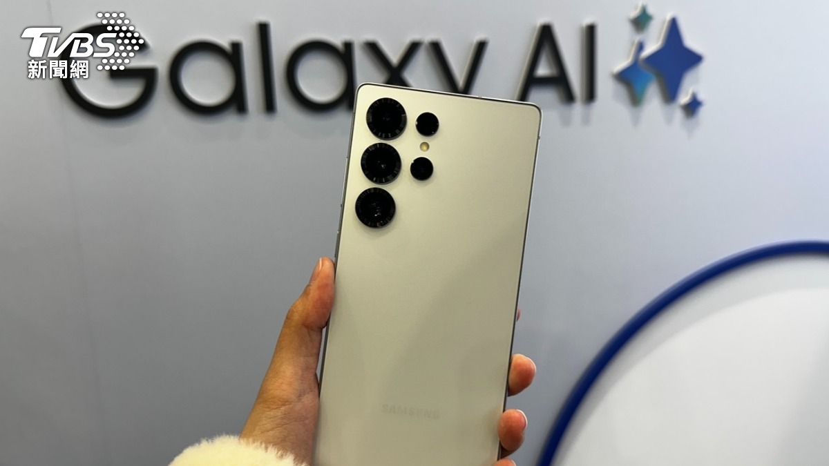 Galaxy S25 Ultra 超廣角鏡頭畫素升級至5,000萬畫素。（圖／陳昫蓁攝）