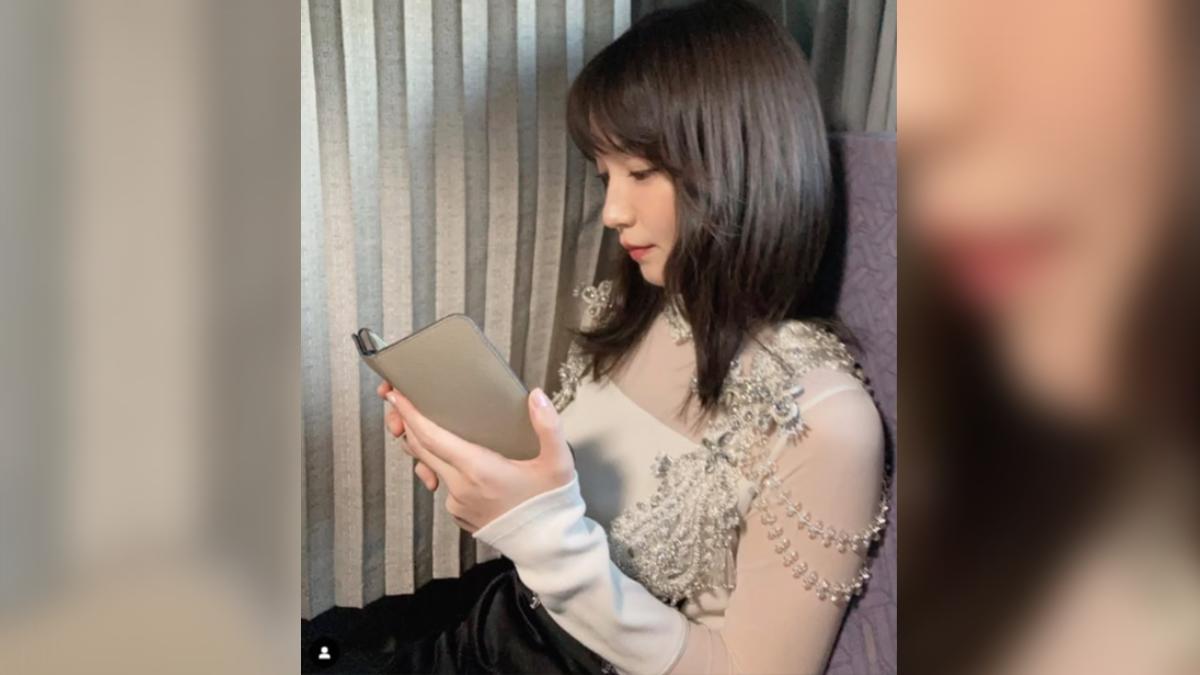 吉岡里帆相當節儉惜物，仍在使用7年前的iPhone XS。（圖／翻攝自吉岡里帆IG）