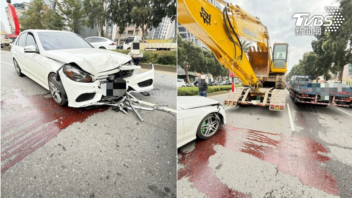 賓士車追撞拖板車，紅色的引擎冷卻水流滿地，看起來相當嚇人。（圖／TVBS）