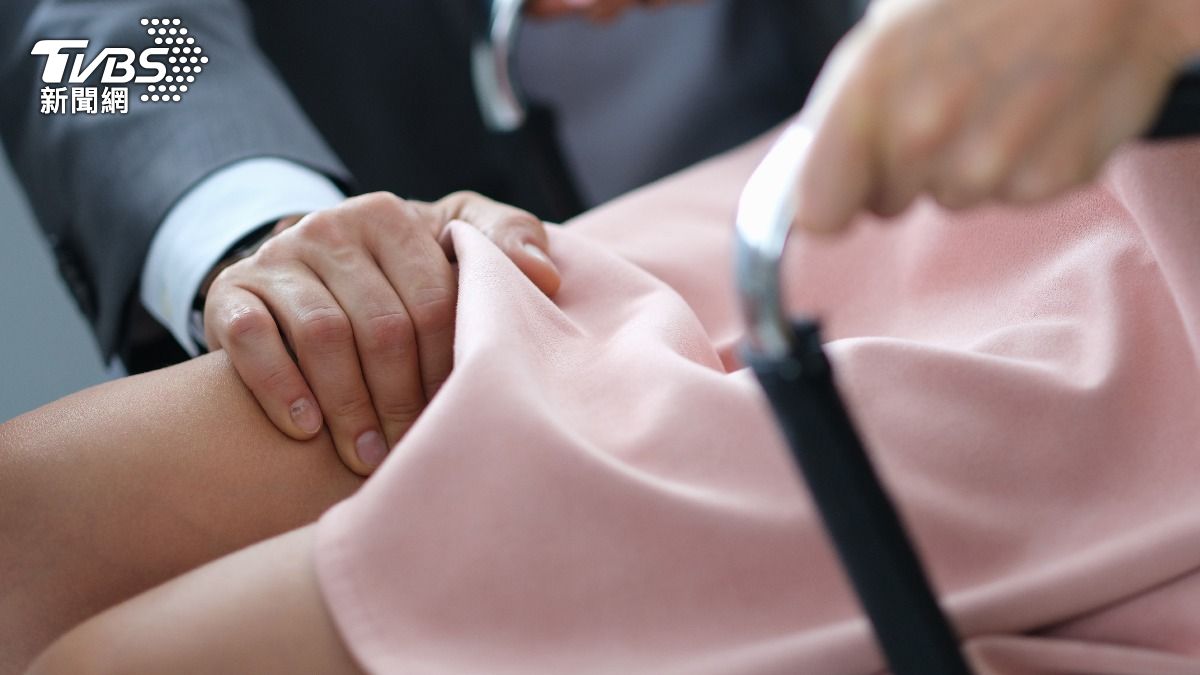 醫大知名教授性侵女研究生。（示意圖／Shutterstock達志影像）