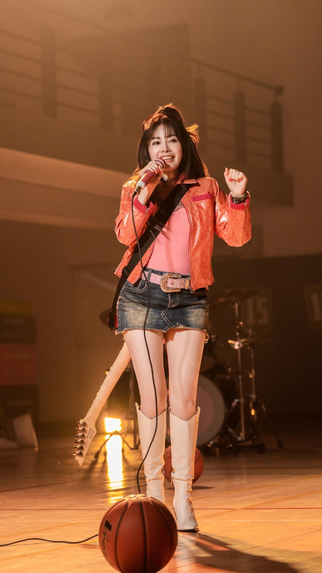 徐懷鈺之前頸椎受傷躺了半年。（圖／滾石唱片提供）