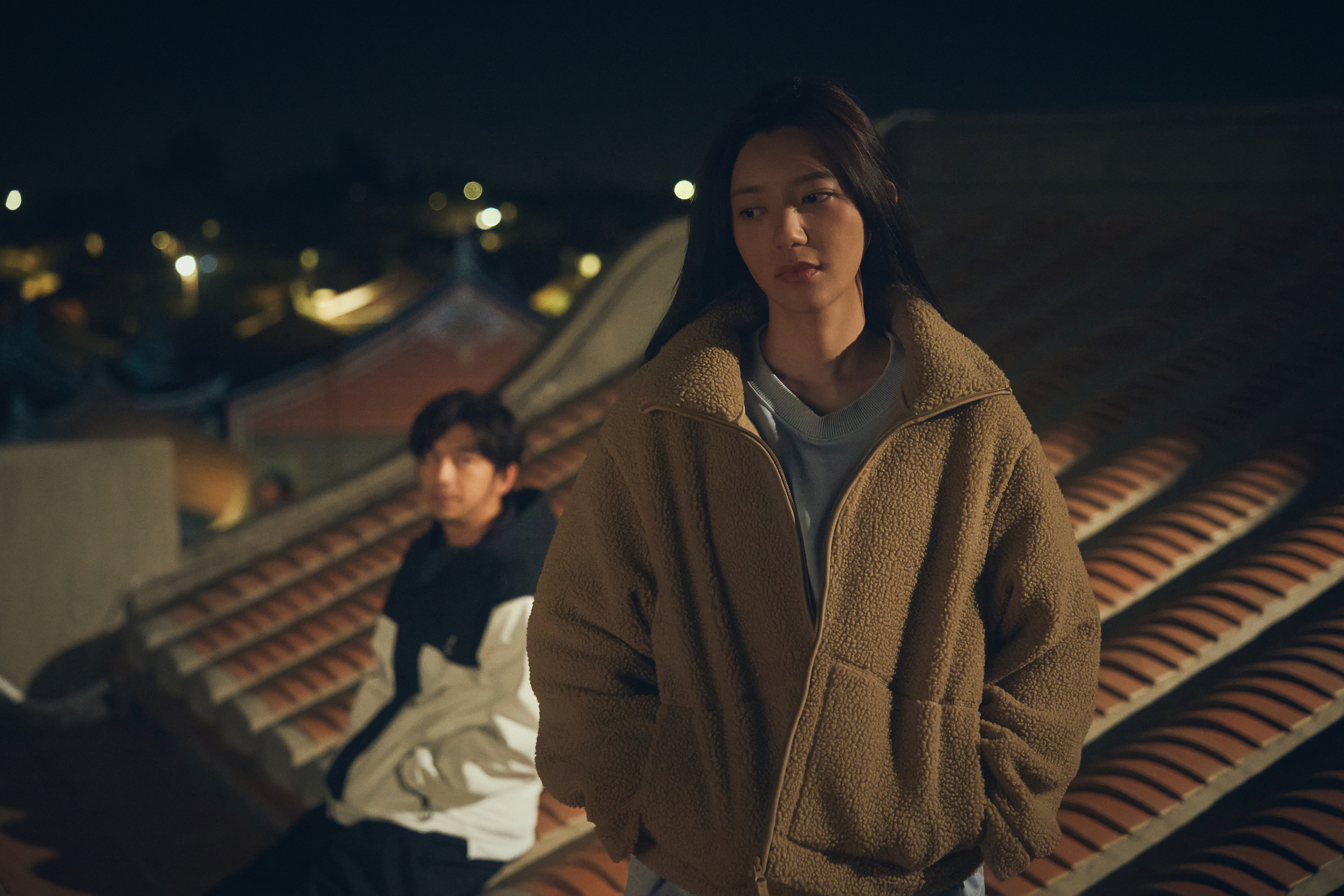 陳柏霖默默陪著郭雪芙（右）度過失去家人的時光。（圖／大川大立提供）